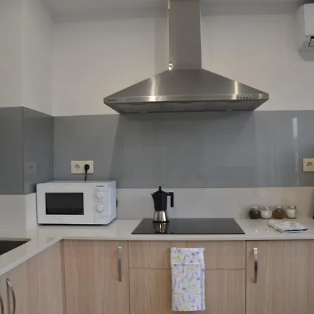 Avio Apartment *