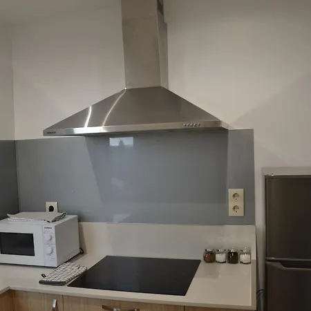 Avio Apartment *