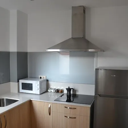 Avio Apartment *
